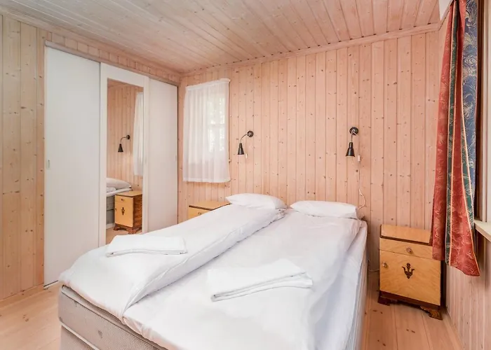House Semesterbostad *